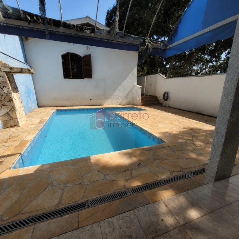 CASA COM EDÍCULA PARA LOCAÇÃO NO ANHANGABAÚ – JUNDIAÍ/SP