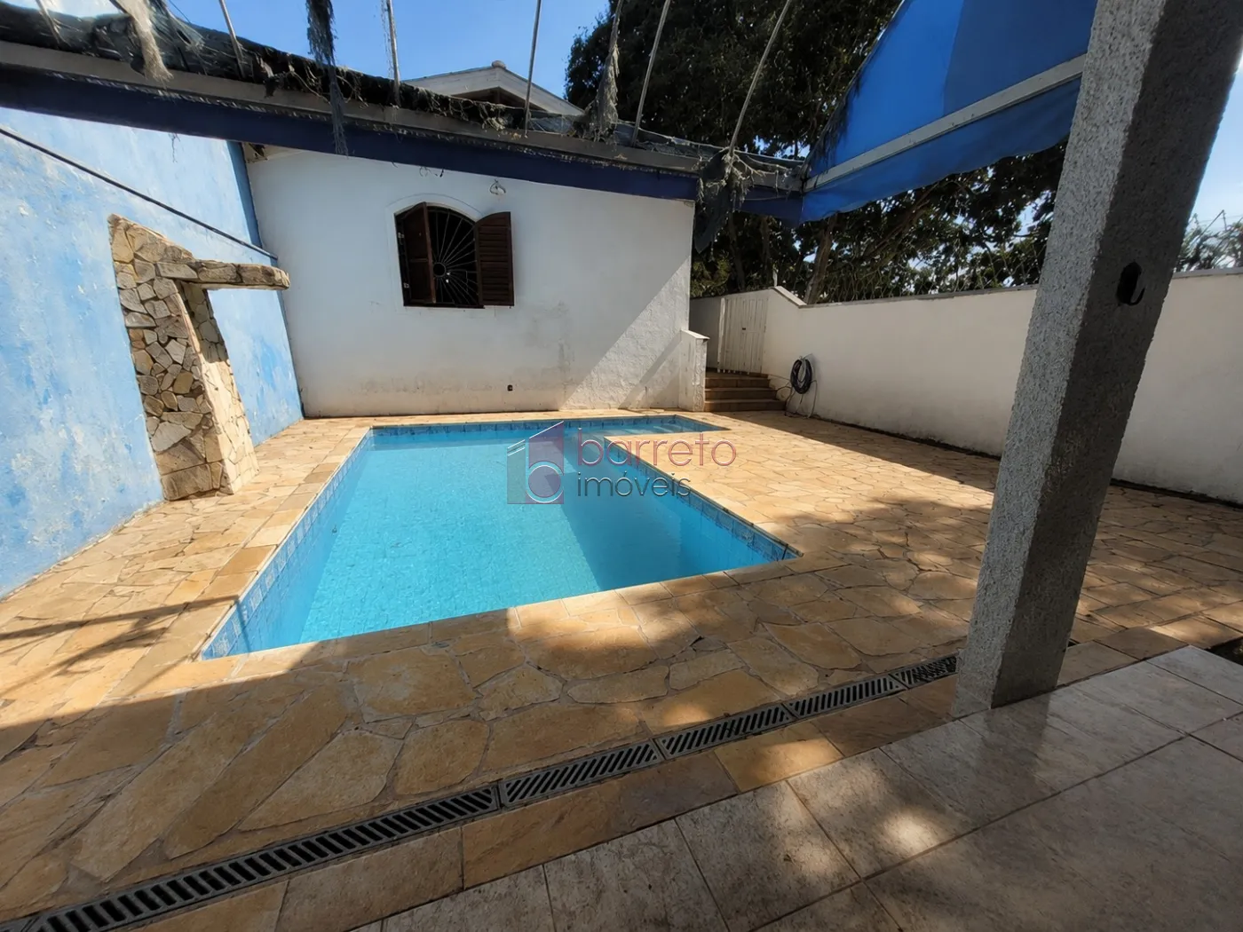 CASA COM EDÍCULA PARA LOCAÇÃO NO ANHANGABAÚ – JUNDIAÍ/SP