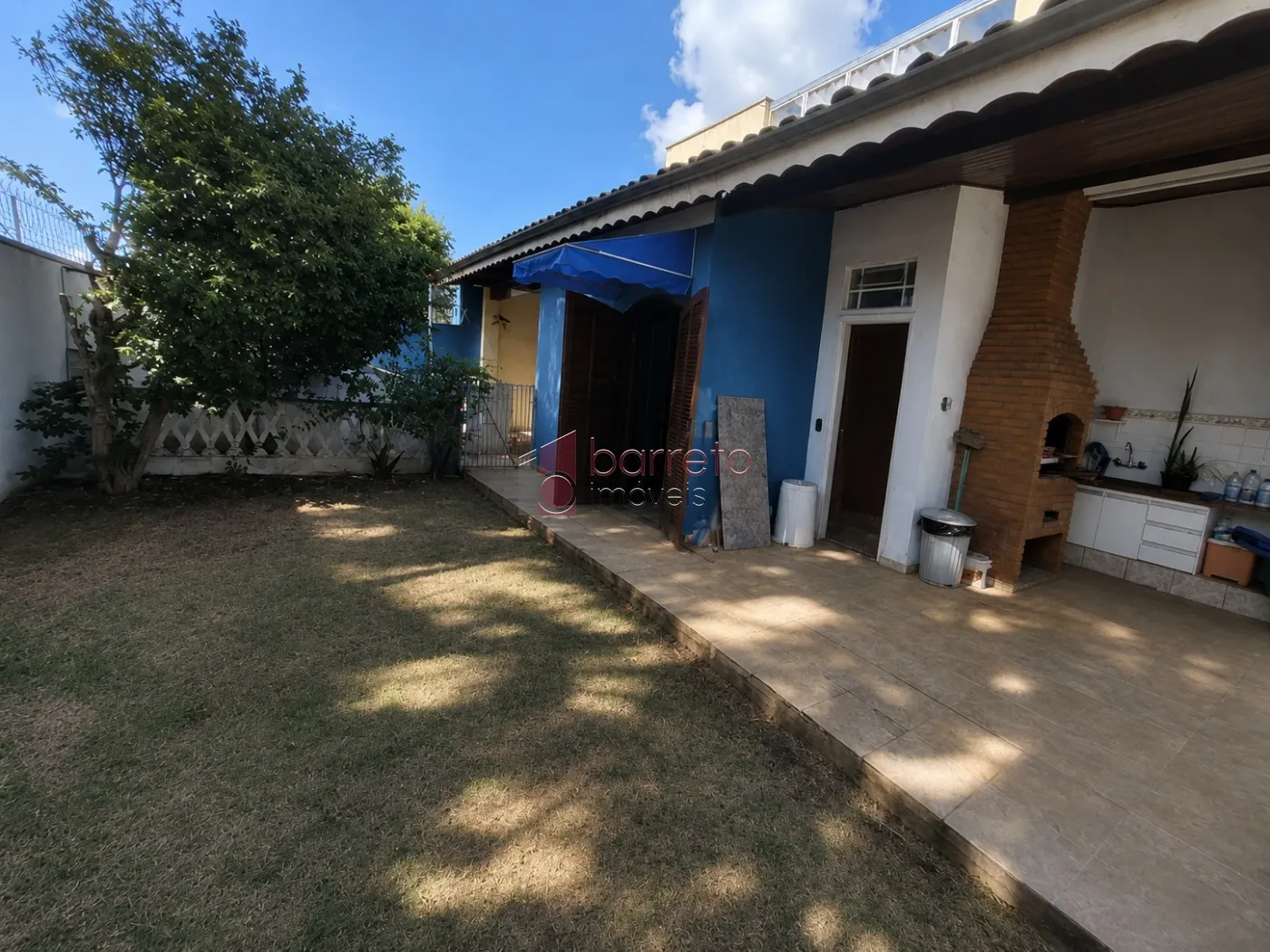 CASA COM EDÍCULA PARA LOCAÇÃO NO ANHANGABAÚ – JUNDIAÍ/SP