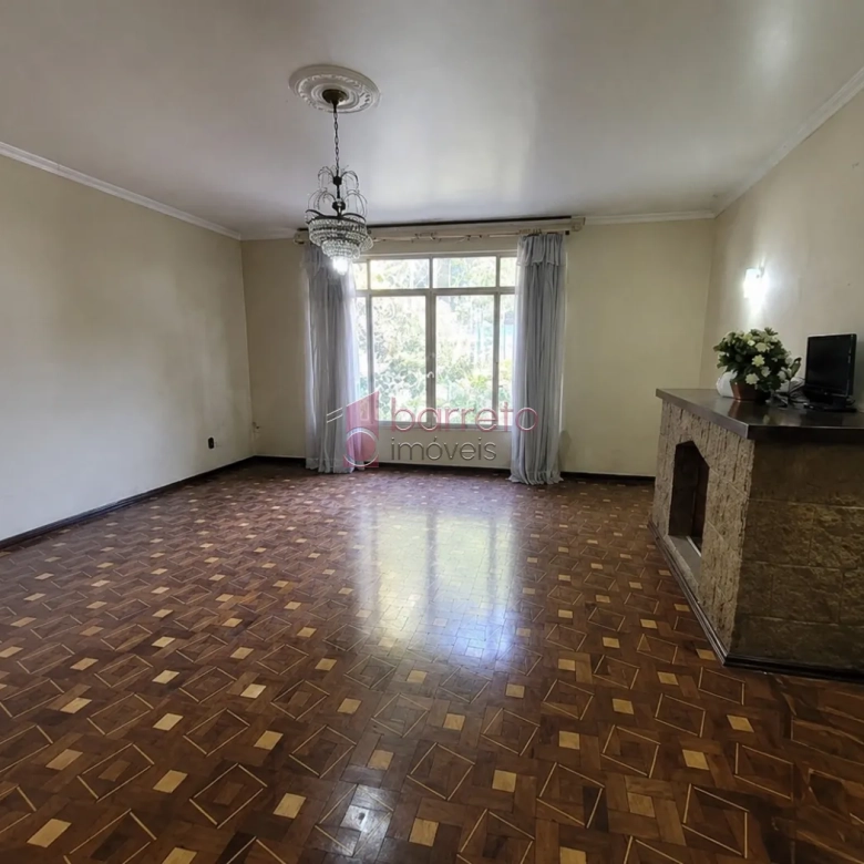 CASA COM EDÍCULA PARA LOCAÇÃO NO ANHANGABAÚ – JUNDIAÍ/SP