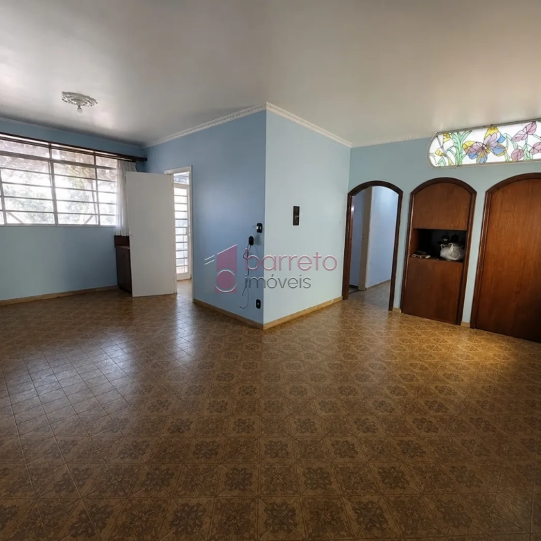 CASA COM EDÍCULA PARA LOCAÇÃO NO ANHANGABAÚ – JUNDIAÍ/SP