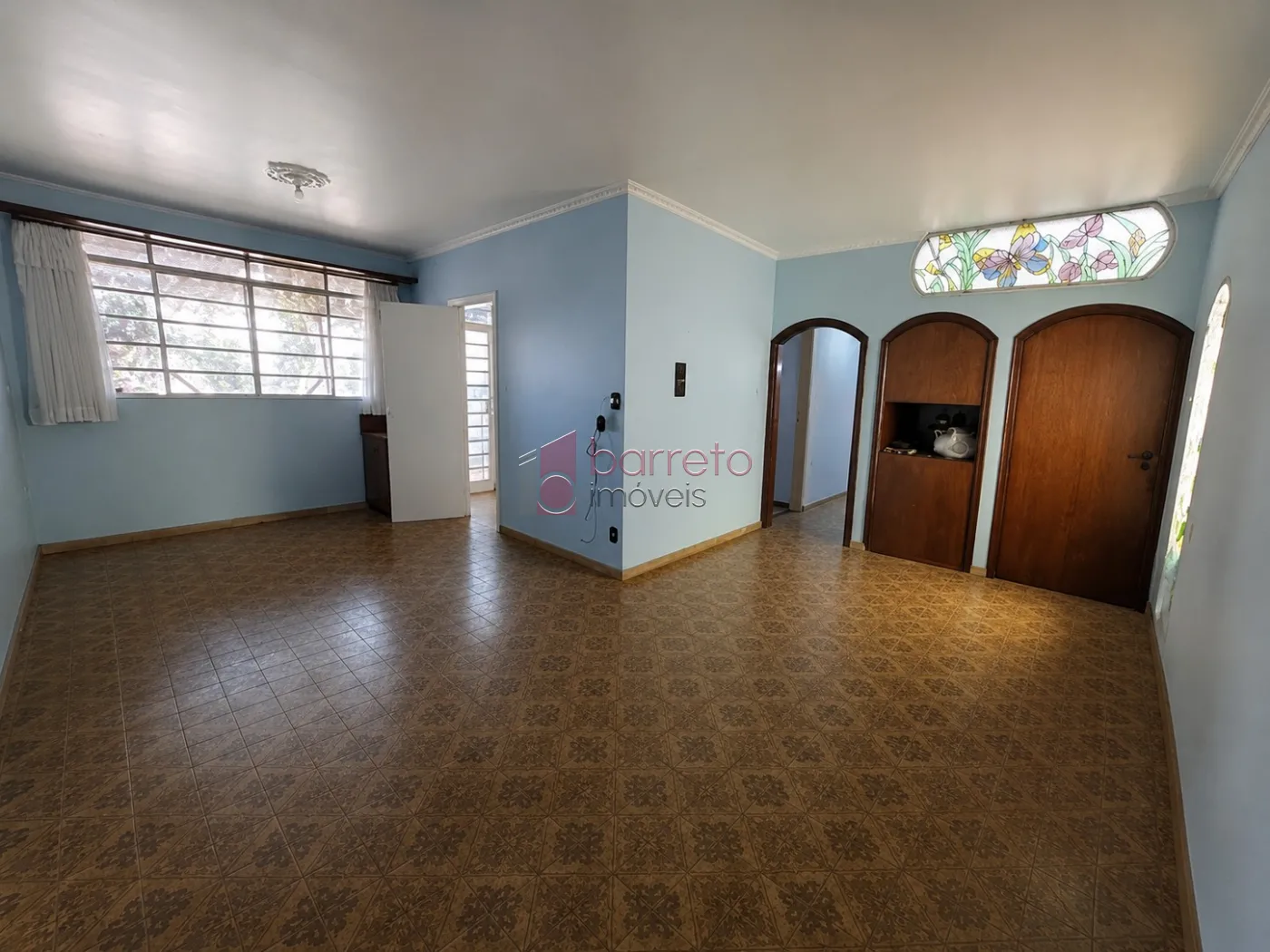 CASA COM EDÍCULA PARA LOCAÇÃO NO ANHANGABAÚ – JUNDIAÍ/SP