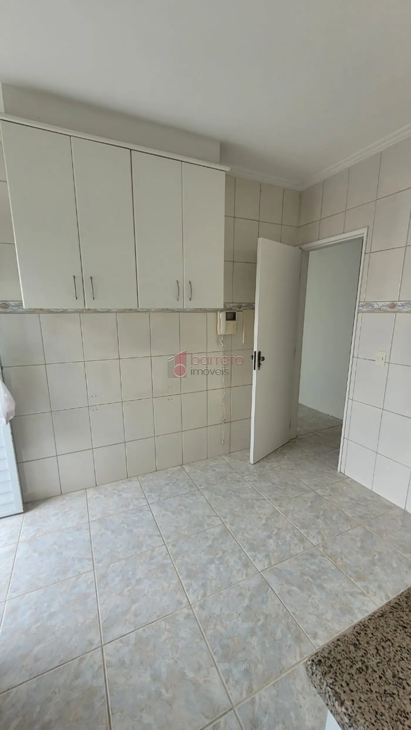 CASA COM EDÍCULA À VENDA – ANHANGABAÚ – JUNDIAÍ/SP