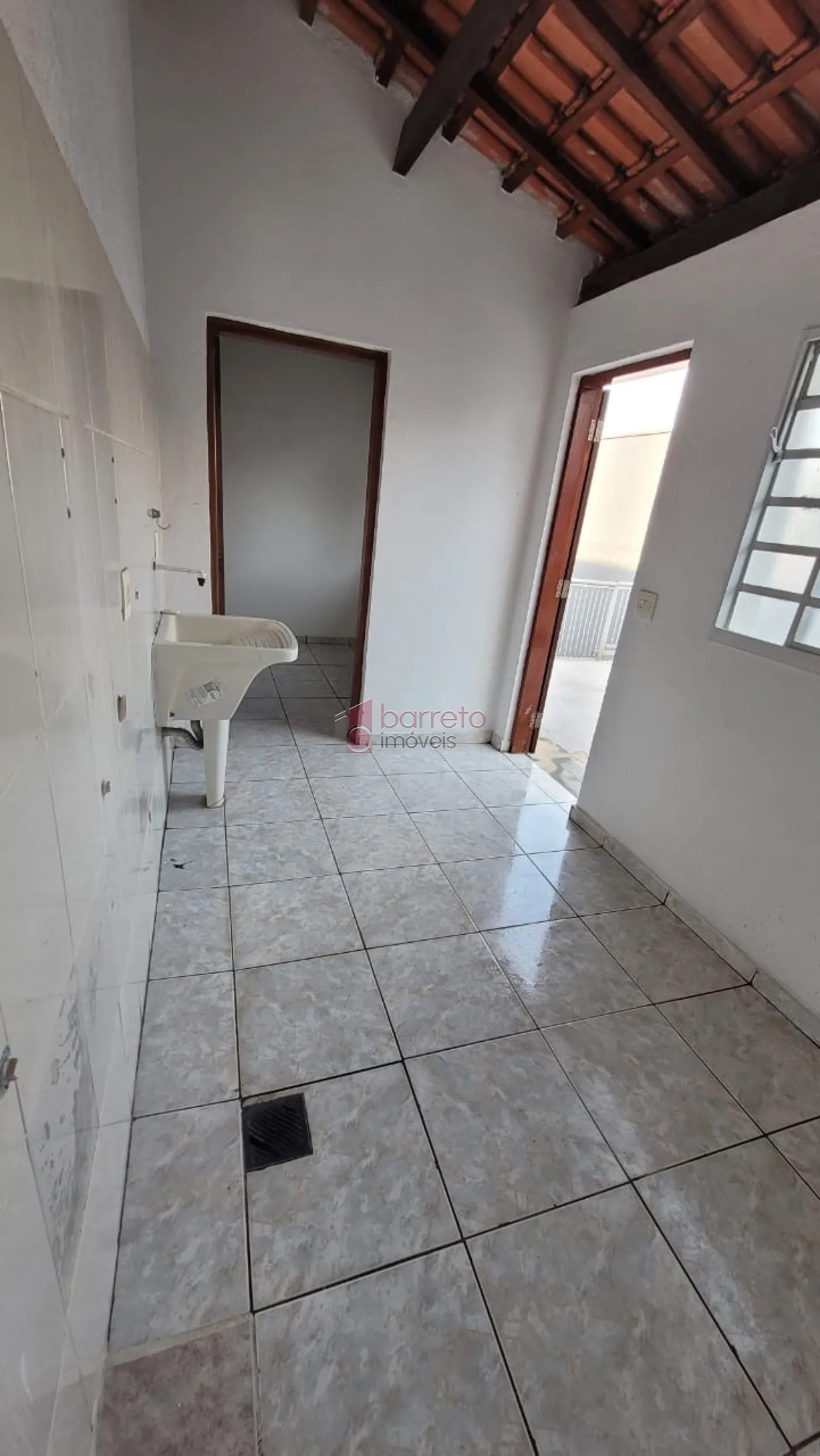 CASA COM EDÍCULA À VENDA – ANHANGABAÚ – JUNDIAÍ/SP