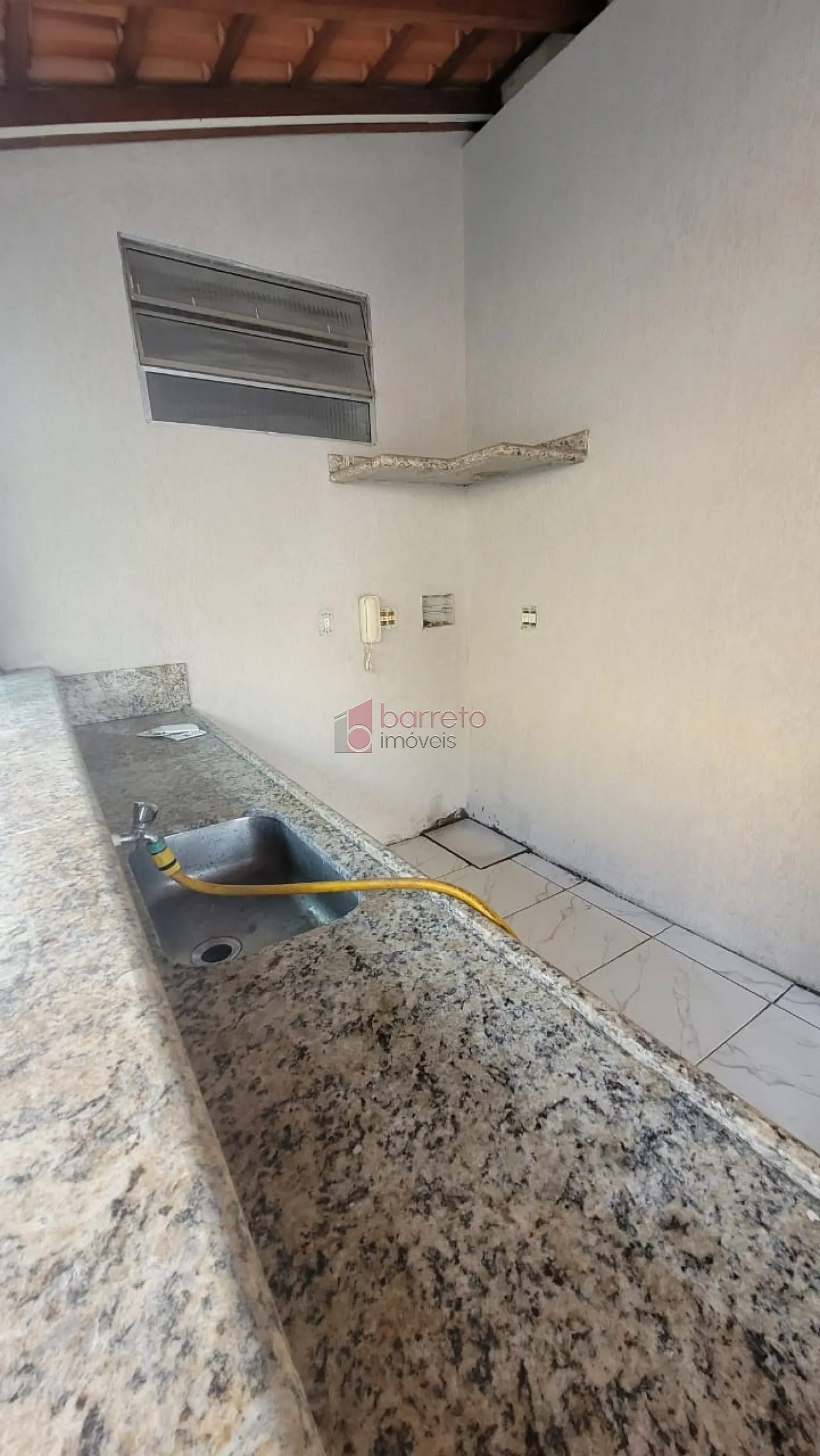 CASA COM EDÍCULA À VENDA – ANHANGABAÚ – JUNDIAÍ/SP