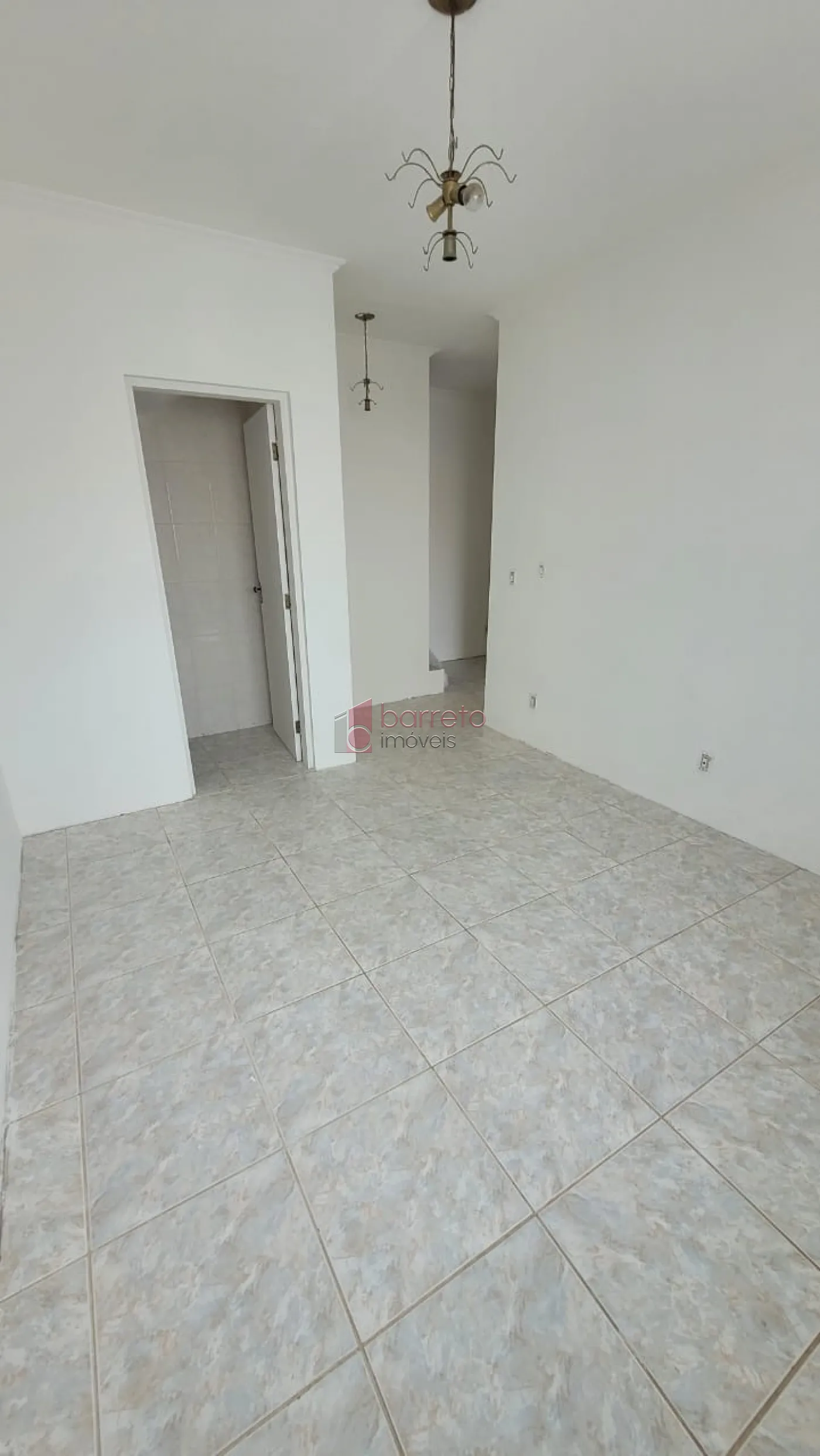 CASA COM EDÍCULA À VENDA – ANHANGABAÚ – JUNDIAÍ/SP