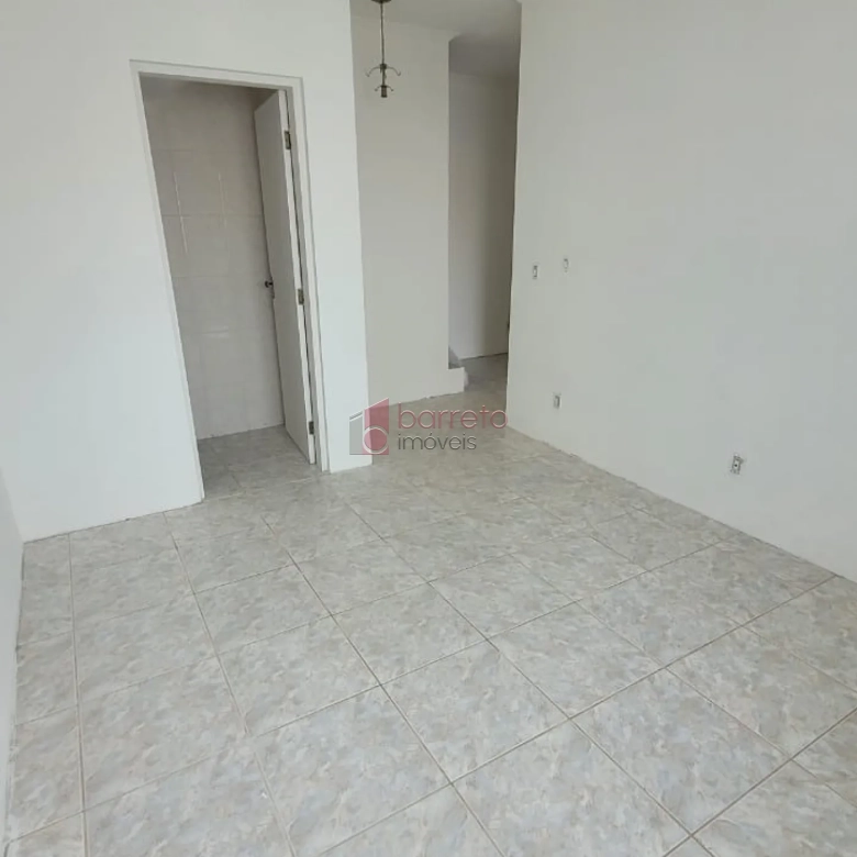 CASA COM EDÍCULA À VENDA – ANHANGABAÚ – JUNDIAÍ/SP