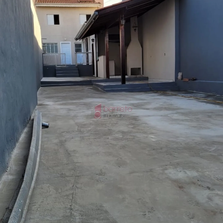 CASA COM EDÍCULA À VENDA – ANHANGABAÚ – JUNDIAÍ/SP