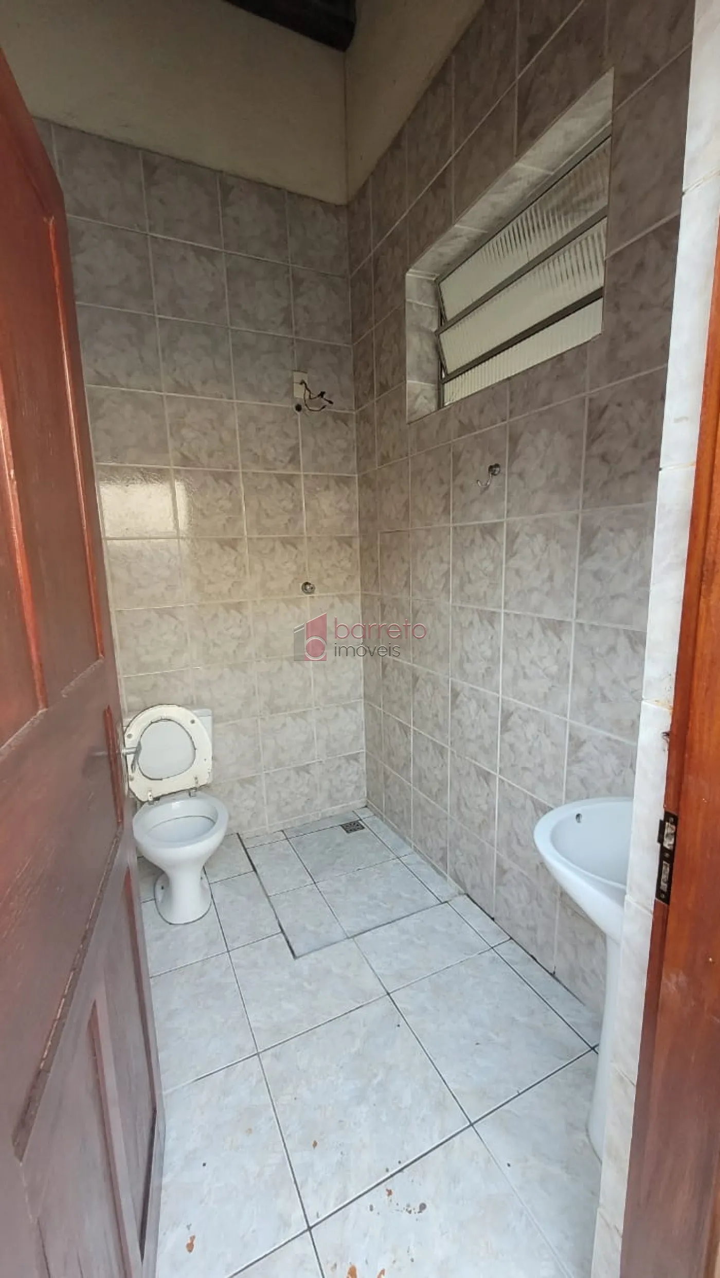 CASA COM EDÍCULA À VENDA – ANHANGABAÚ – JUNDIAÍ/SP