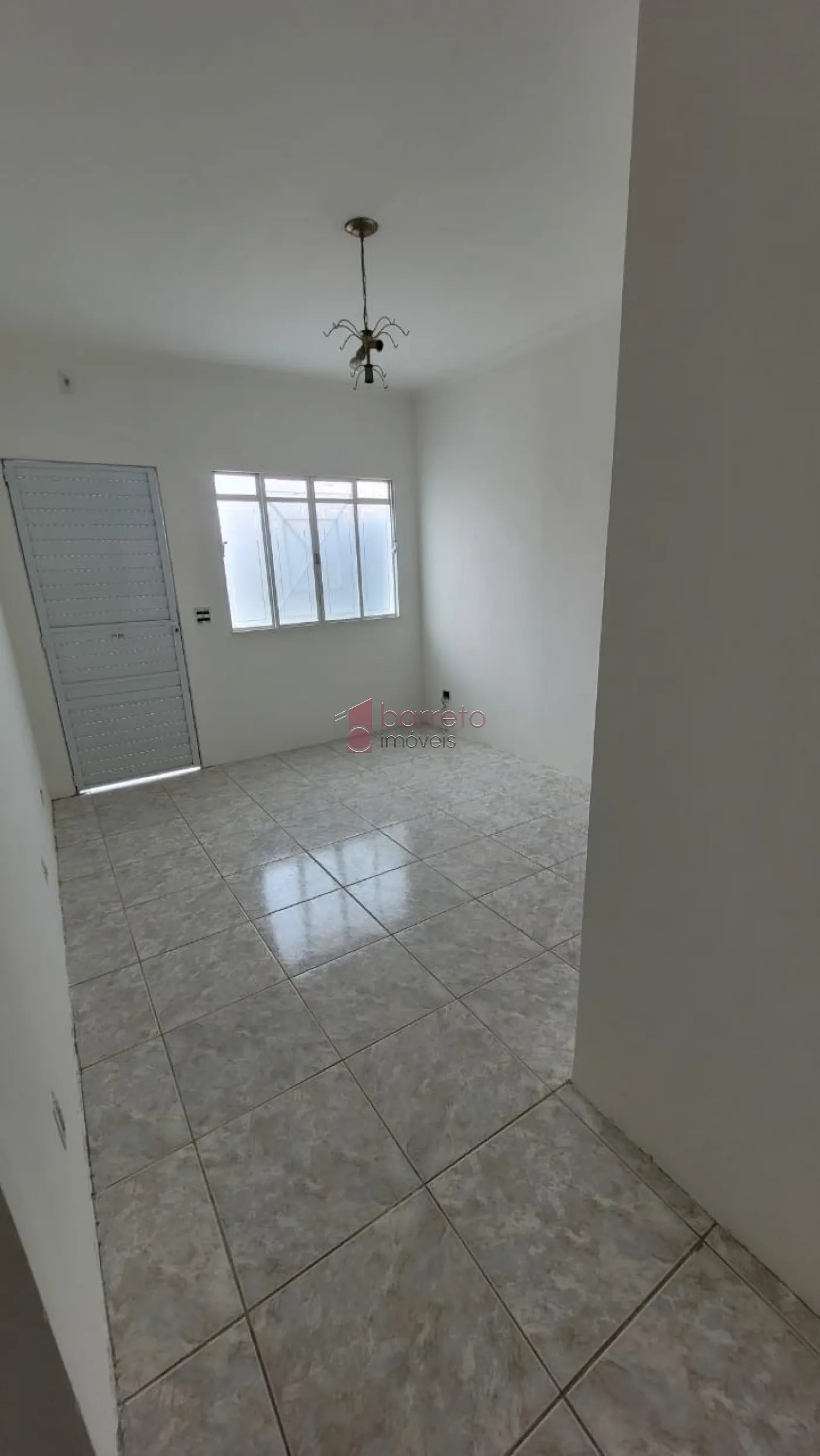 CASA COM EDÍCULA À VENDA – ANHANGABAÚ – JUNDIAÍ/SP