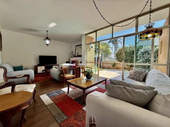 CASA À VENDA NO JARDIM ANA MARIA EM JUNDIAÍ/SP
