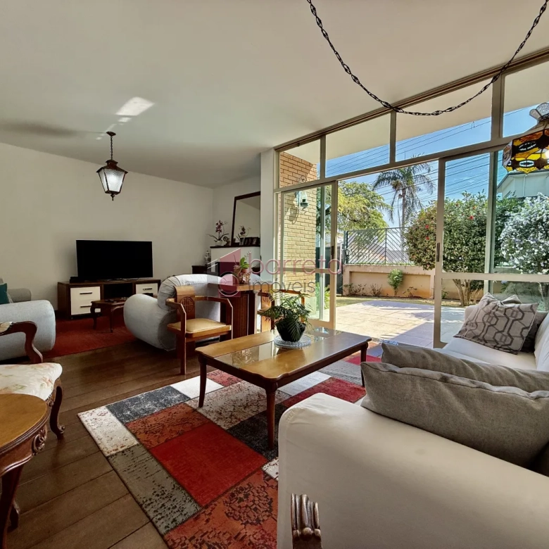 CASA À VENDA NO JARDIM ANA MARIA EM JUNDIAÍ/SP