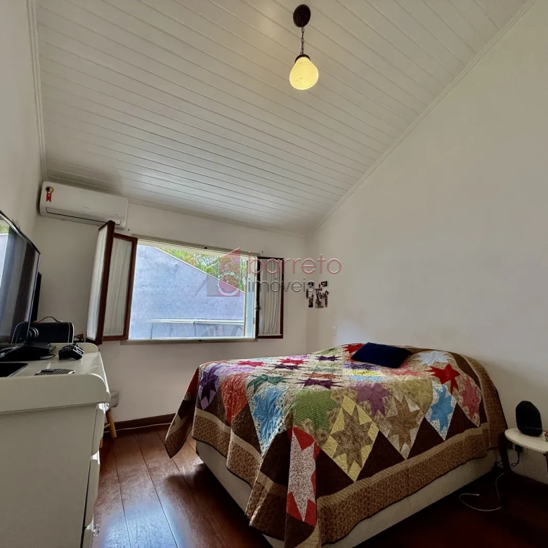 CASA À VENDA NO JARDIM ANA MARIA EM JUNDIAÍ/SP