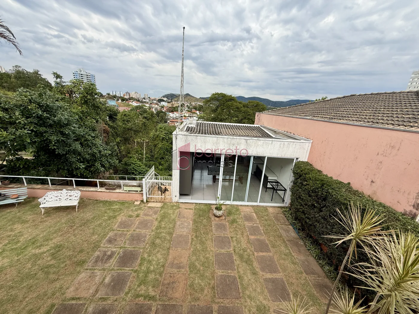 CASA À VENDA NO JARDIM ANA MARIA EM JUNDIAÍ/SP