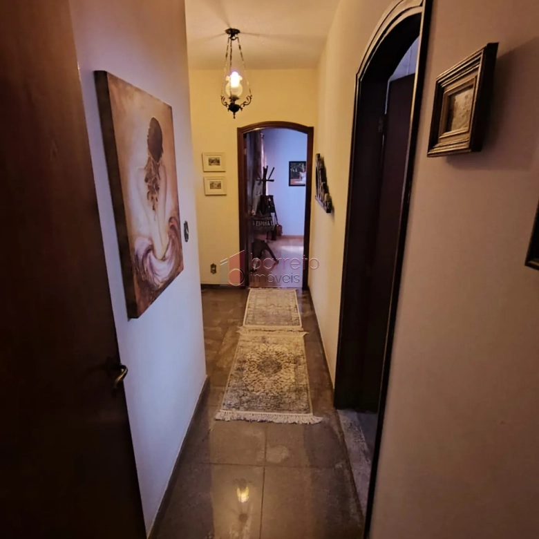 CASA COM PISCINA E POMAR À VENDA NO JARDIM DA FONTE – JUNDIAÍ/SP