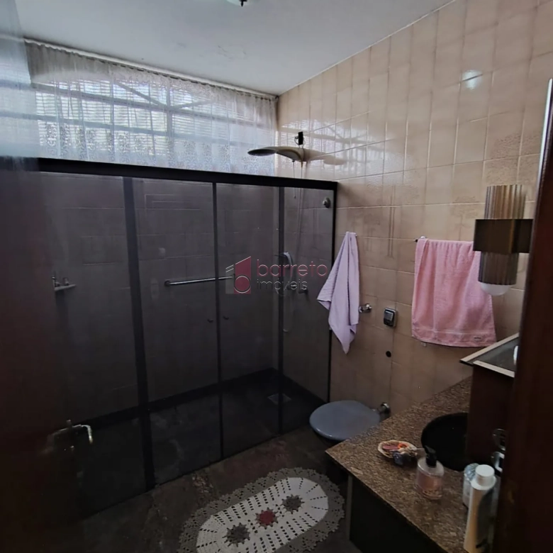 CASA COM PISCINA E POMAR À VENDA NO JARDIM DA FONTE – JUNDIAÍ/SP