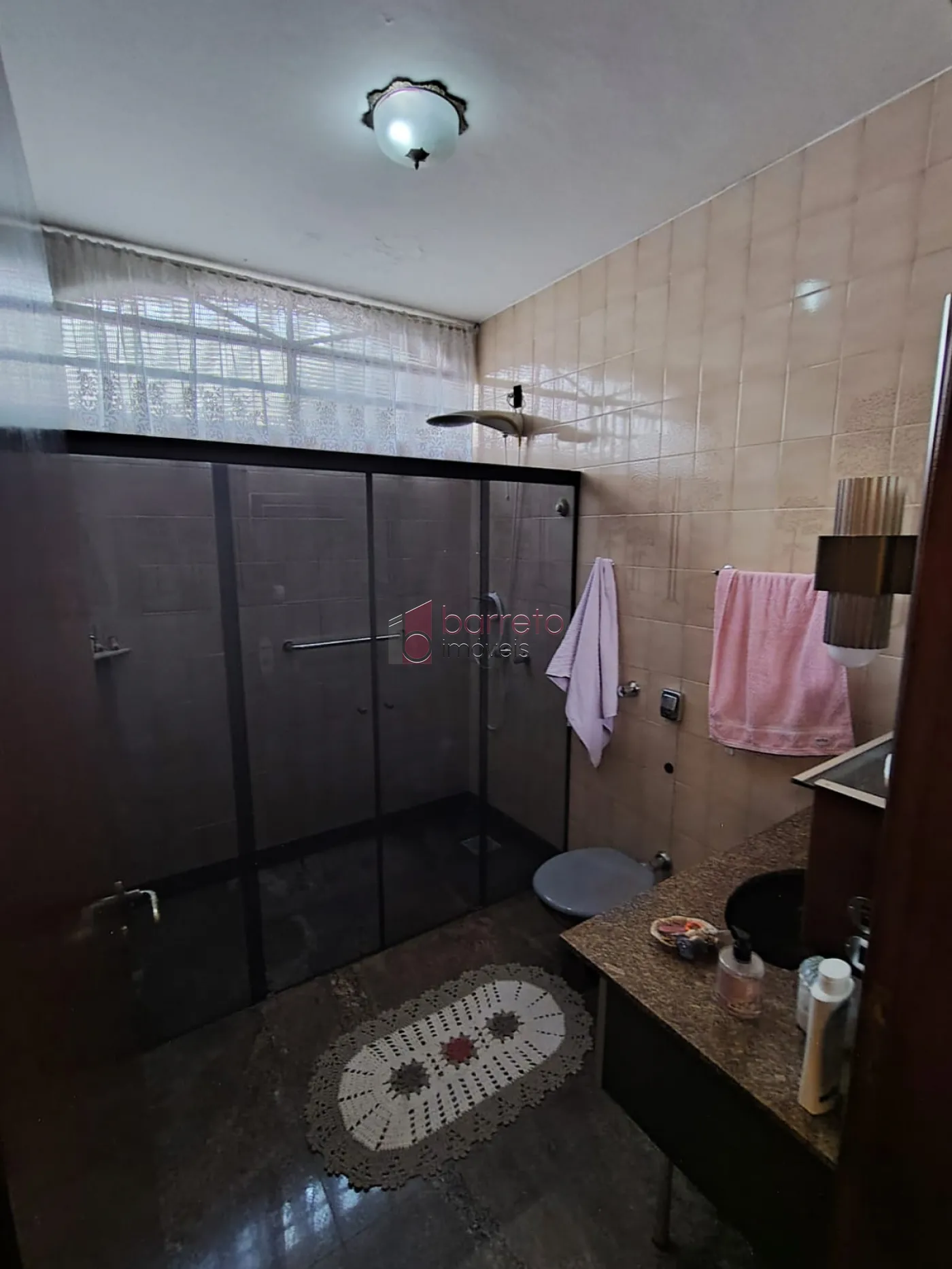 CASA COM PISCINA E POMAR À VENDA NO JARDIM DA FONTE – JUNDIAÍ/SP