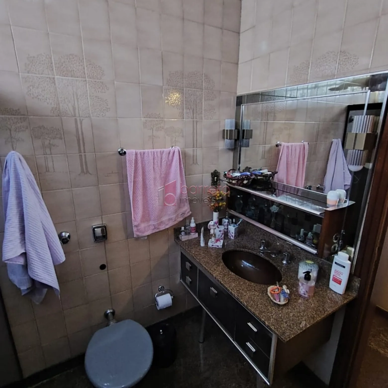 CASA COM PISCINA E POMAR À VENDA NO JARDIM DA FONTE – JUNDIAÍ/SP