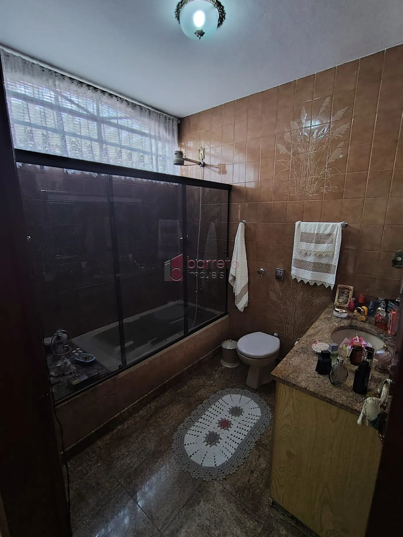 CASA COM PISCINA E POMAR À VENDA NO JARDIM DA FONTE – JUNDIAÍ/SP