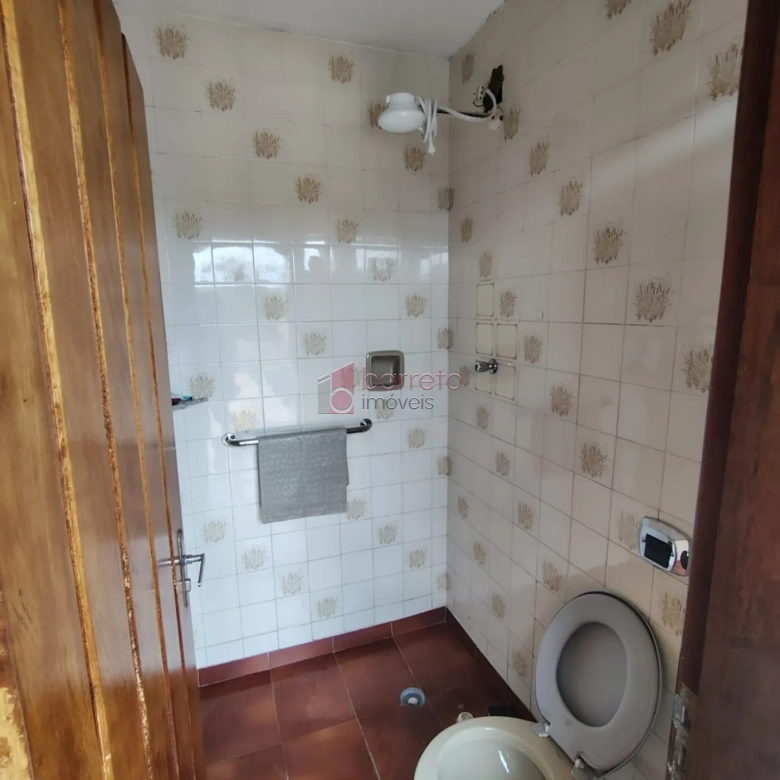 CASA COM PISCINA E POMAR À VENDA NO JARDIM DA FONTE – JUNDIAÍ/SP