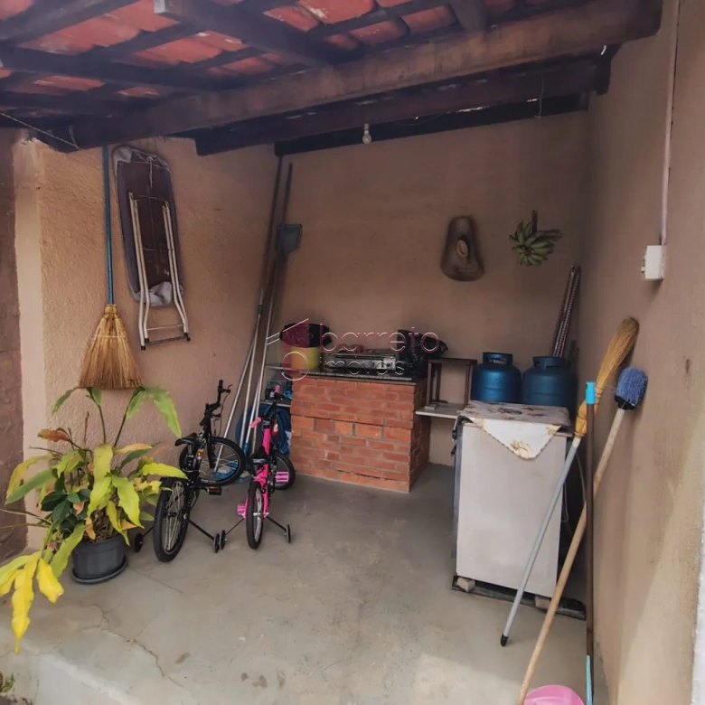CASA COM PISCINA E POMAR À VENDA NO JARDIM DA FONTE – JUNDIAÍ/SP