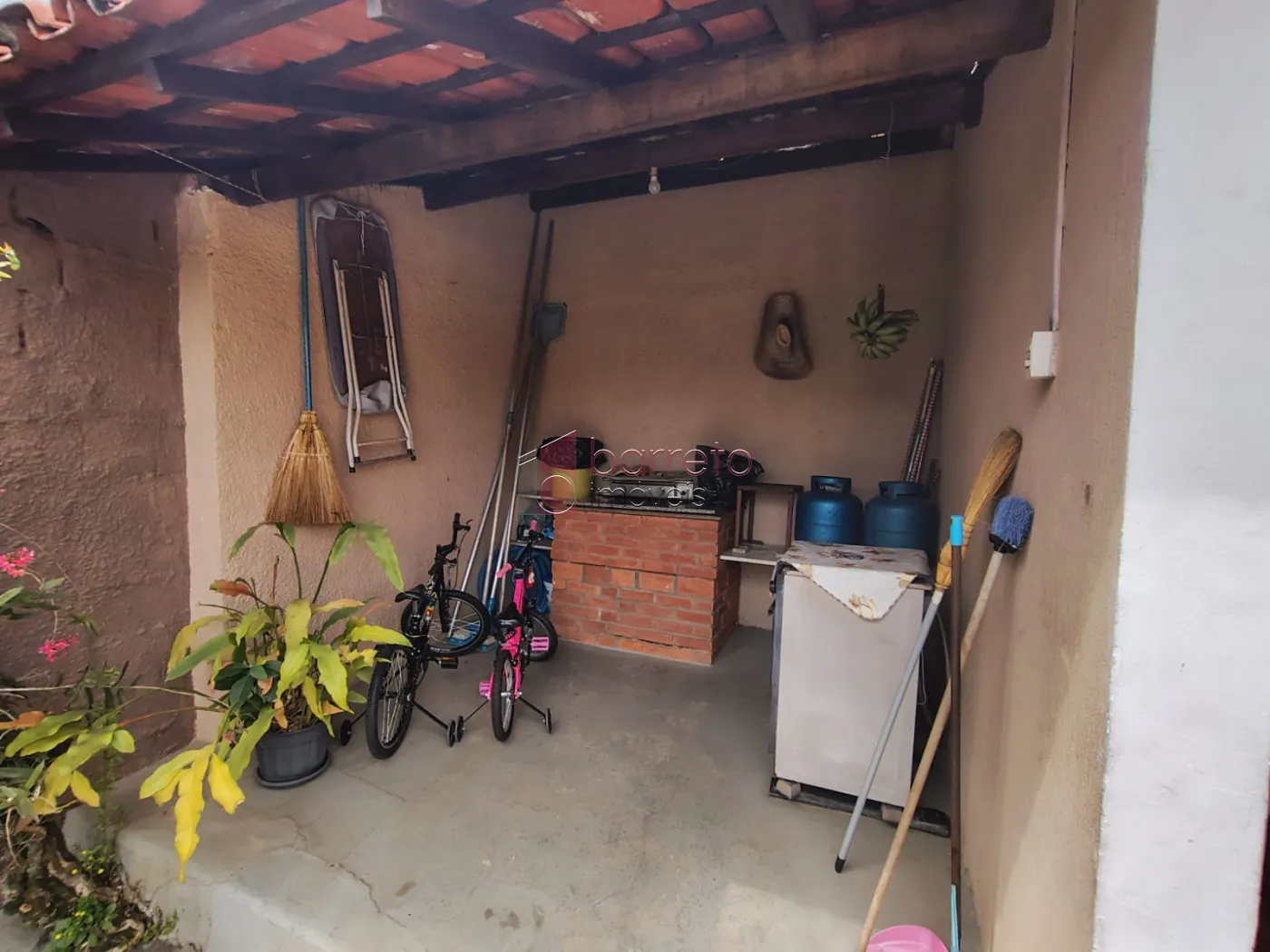 CASA COM PISCINA E POMAR À VENDA NO JARDIM DA FONTE – JUNDIAÍ/SP