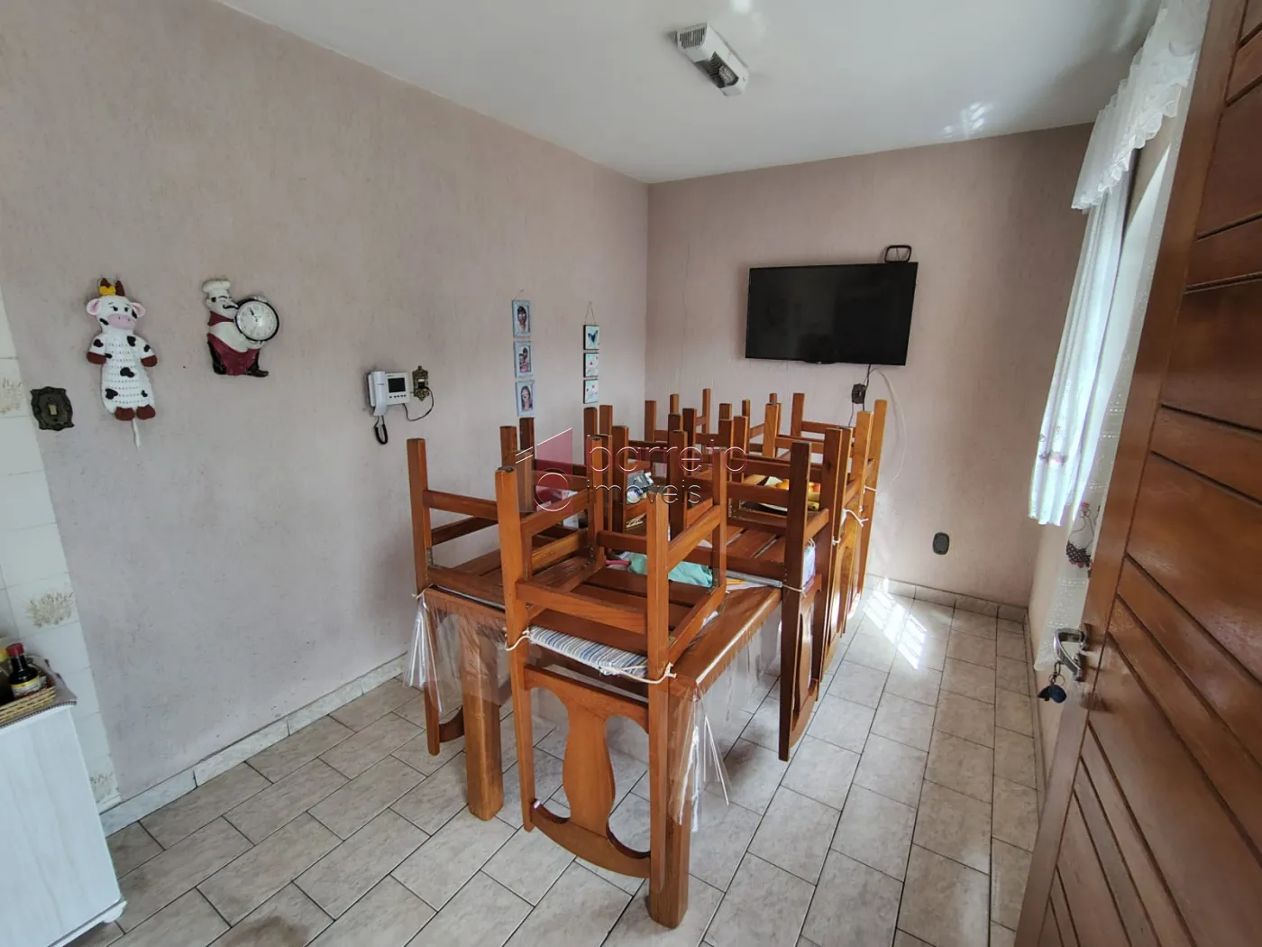 CASA COM PISCINA E POMAR À VENDA NO JARDIM DA FONTE – JUNDIAÍ/SP