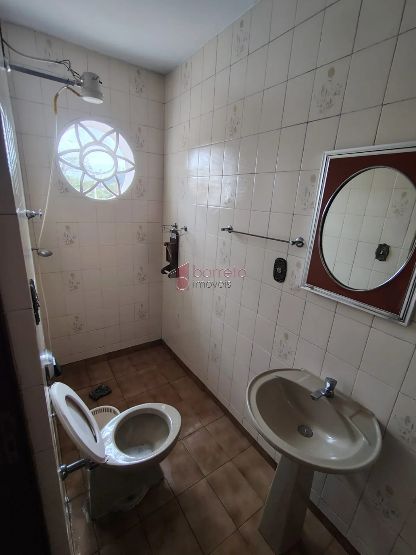 CASA COM PISCINA E POMAR À VENDA NO JARDIM DA FONTE – JUNDIAÍ/SP