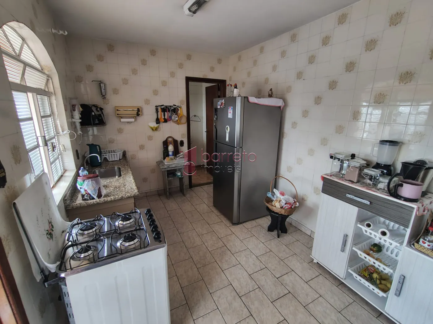 CASA COM PISCINA E POMAR À VENDA NO JARDIM DA FONTE – JUNDIAÍ/SP