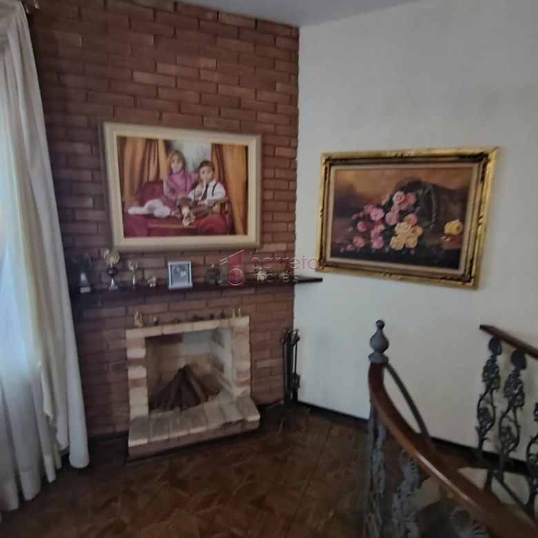 CASA COM PISCINA E POMAR À VENDA NO JARDIM DA FONTE – JUNDIAÍ/SP