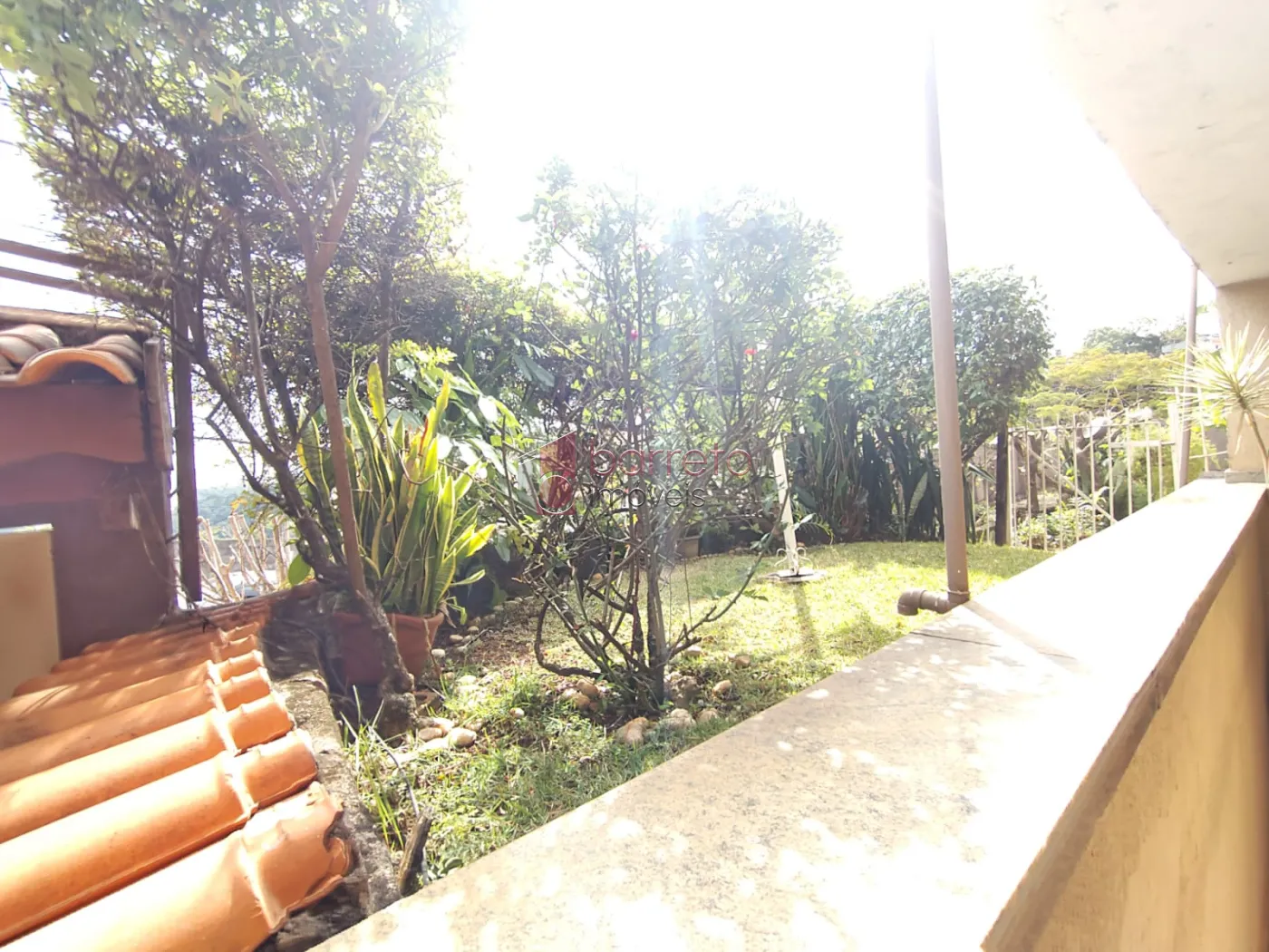 CASA COM PISCINA E POMAR À VENDA NO JARDIM DA FONTE – JUNDIAÍ/SP