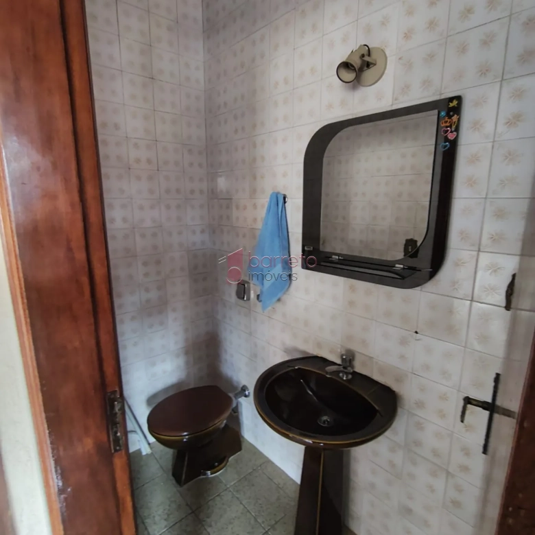 CASA COM PISCINA E POMAR À VENDA NO JARDIM DA FONTE – JUNDIAÍ/SP