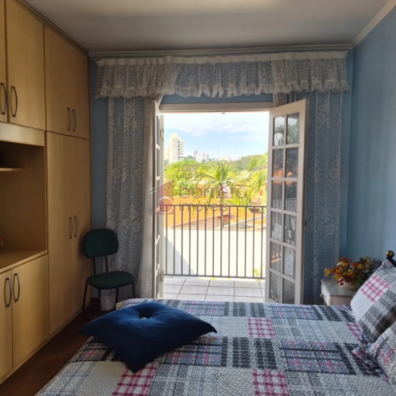 CASA COM 3 QUARTOS À VENDA NO JARDIM DAS SAMAMBAIAS – REGIÃO DA MALOTA – JUNDIAÍ/SP