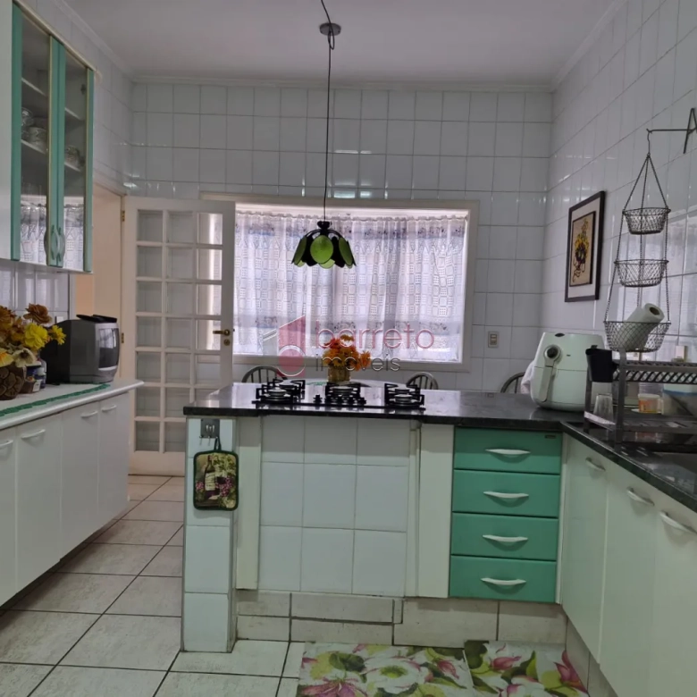 CASA COM 3 QUARTOS À VENDA NO JARDIM DAS SAMAMBAIAS – REGIÃO DA MALOTA – JUNDIAÍ/SP