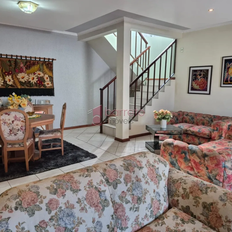 CASA COM 3 QUARTOS À VENDA NO JARDIM DAS SAMAMBAIAS – REGIÃO DA MALOTA – JUNDIAÍ/SP