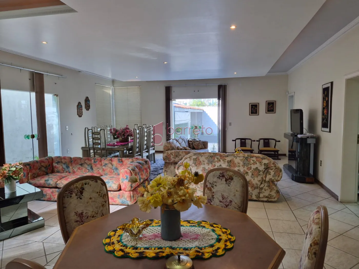 CASA COM 3 QUARTOS À VENDA NO JARDIM DAS SAMAMBAIAS – REGIÃO DA MALOTA – JUNDIAÍ/SP