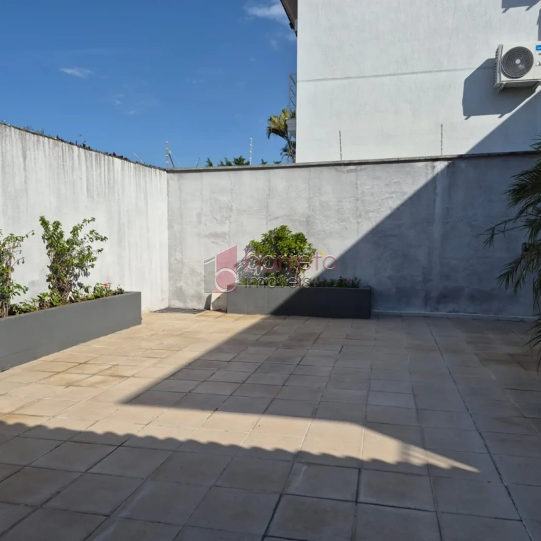 CASA COM 3 QUARTOS À VENDA NO JARDIM DAS SAMAMBAIAS – REGIÃO DA MALOTA – JUNDIAÍ/SP