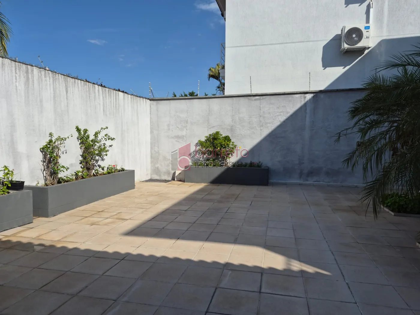 CASA COM 3 QUARTOS À VENDA NO JARDIM DAS SAMAMBAIAS – REGIÃO DA MALOTA – JUNDIAÍ/SP