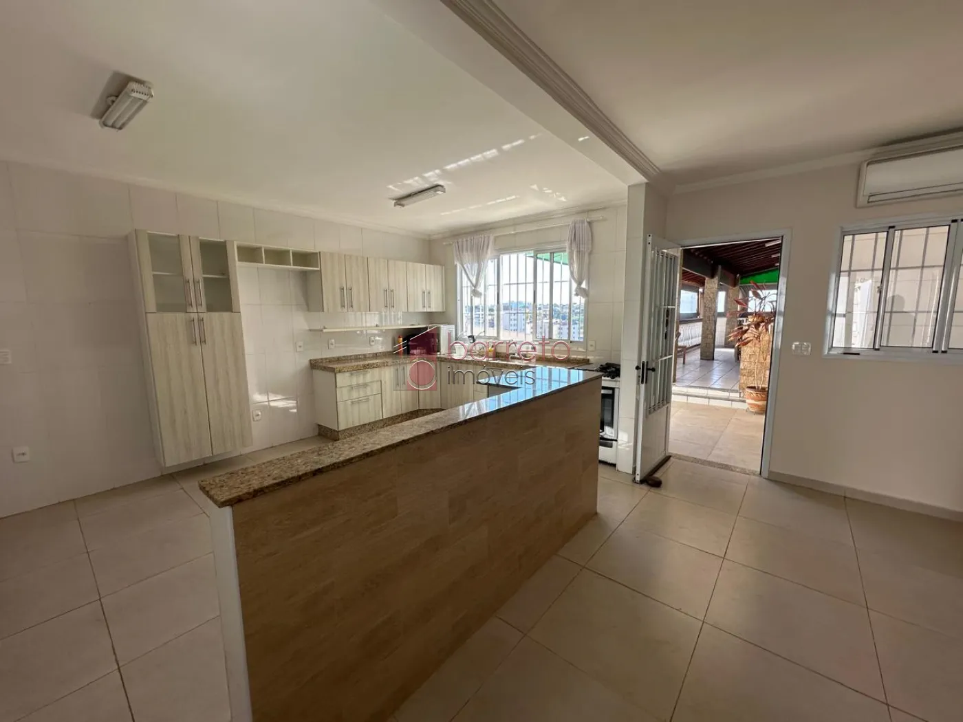 CASA À VENDA NO JARDIM DO LAGO EM JUNDIAÍ/SP