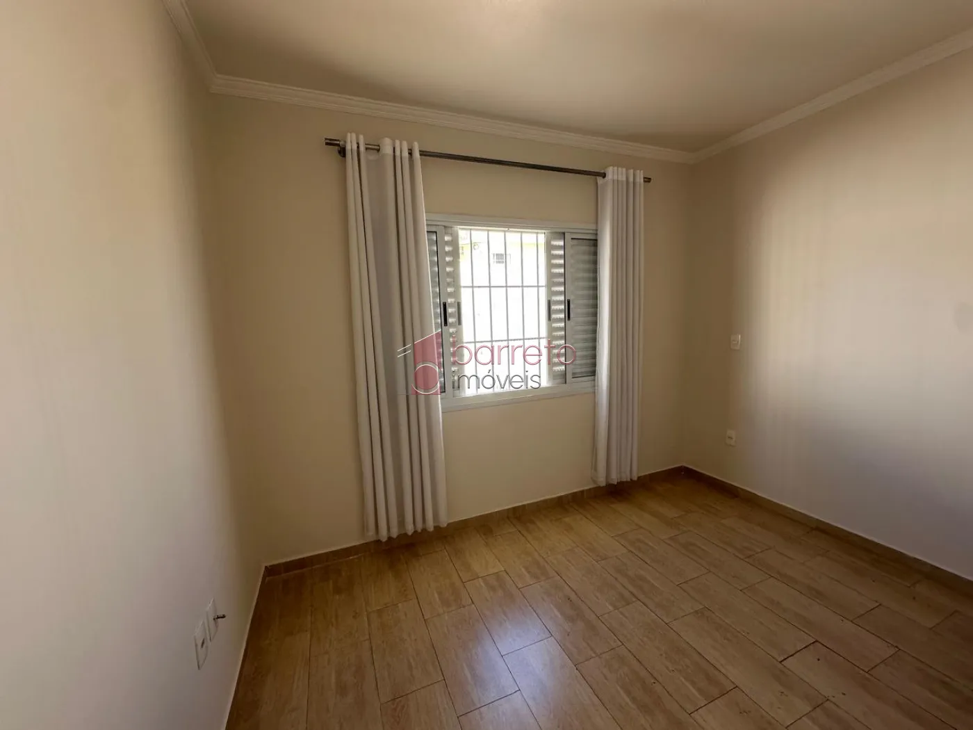 CASA À VENDA NO JARDIM DO LAGO EM JUNDIAÍ/SP