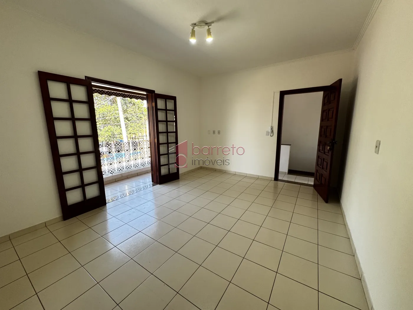 CASA NO PISO SUPERIOR PARA LOCAÇÃO NO JARDIM PLANALTO – JUNDIAÍ/SP