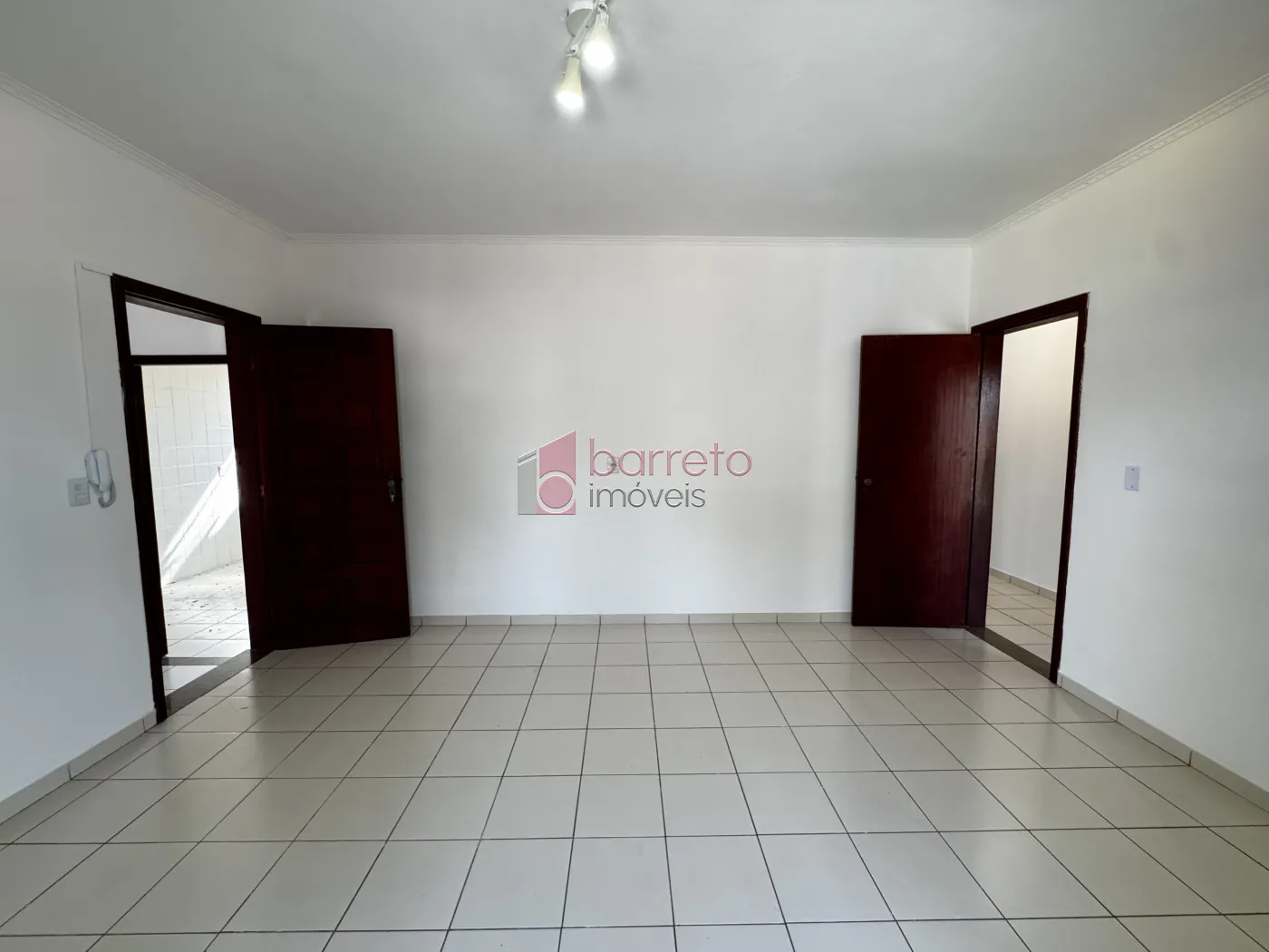 CASA NO PISO SUPERIOR PARA LOCAÇÃO NO JARDIM PLANALTO – JUNDIAÍ/SP