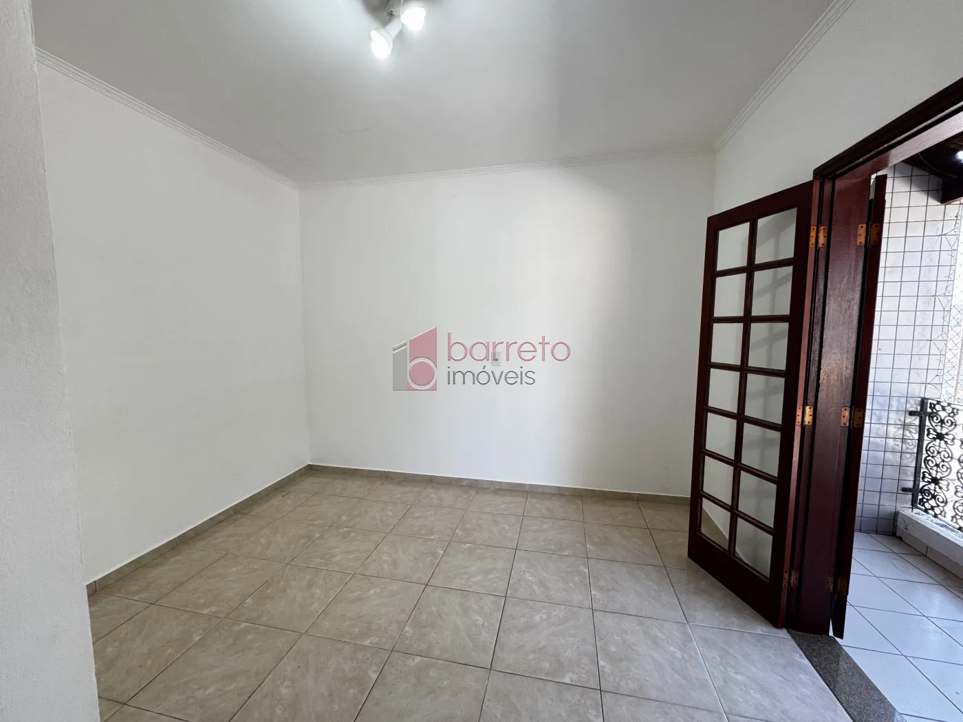 CASA NO PISO SUPERIOR PARA LOCAÇÃO NO JARDIM PLANALTO – JUNDIAÍ/SP