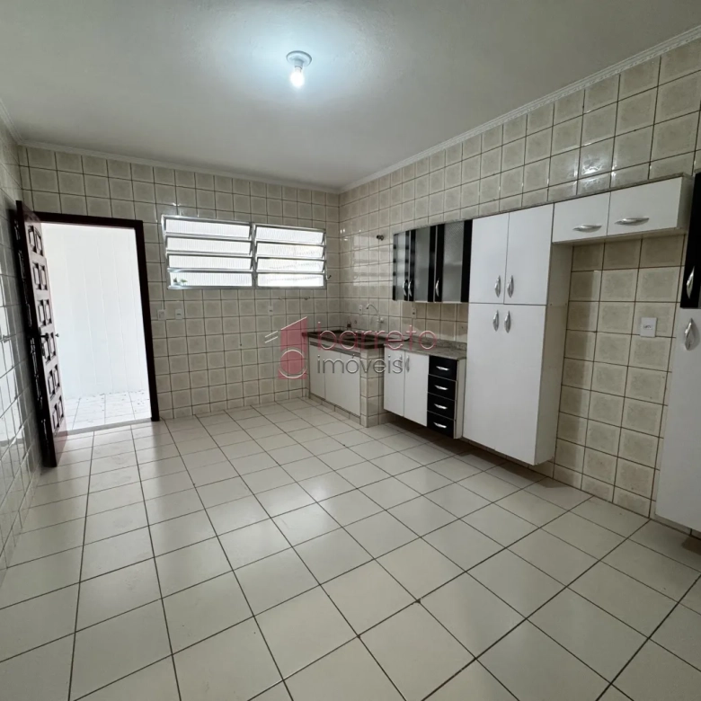 CASA NO PISO SUPERIOR PARA LOCAÇÃO NO JARDIM PLANALTO – JUNDIAÍ/SP