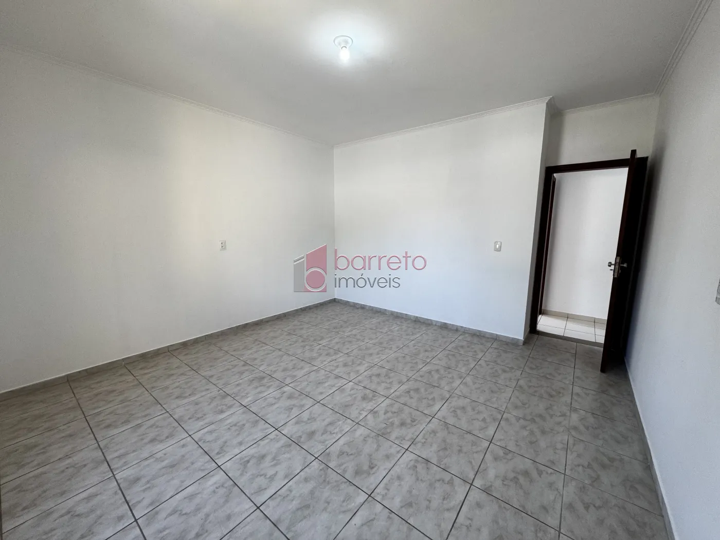 CASA NO PISO SUPERIOR PARA LOCAÇÃO NO JARDIM PLANALTO – JUNDIAÍ/SP