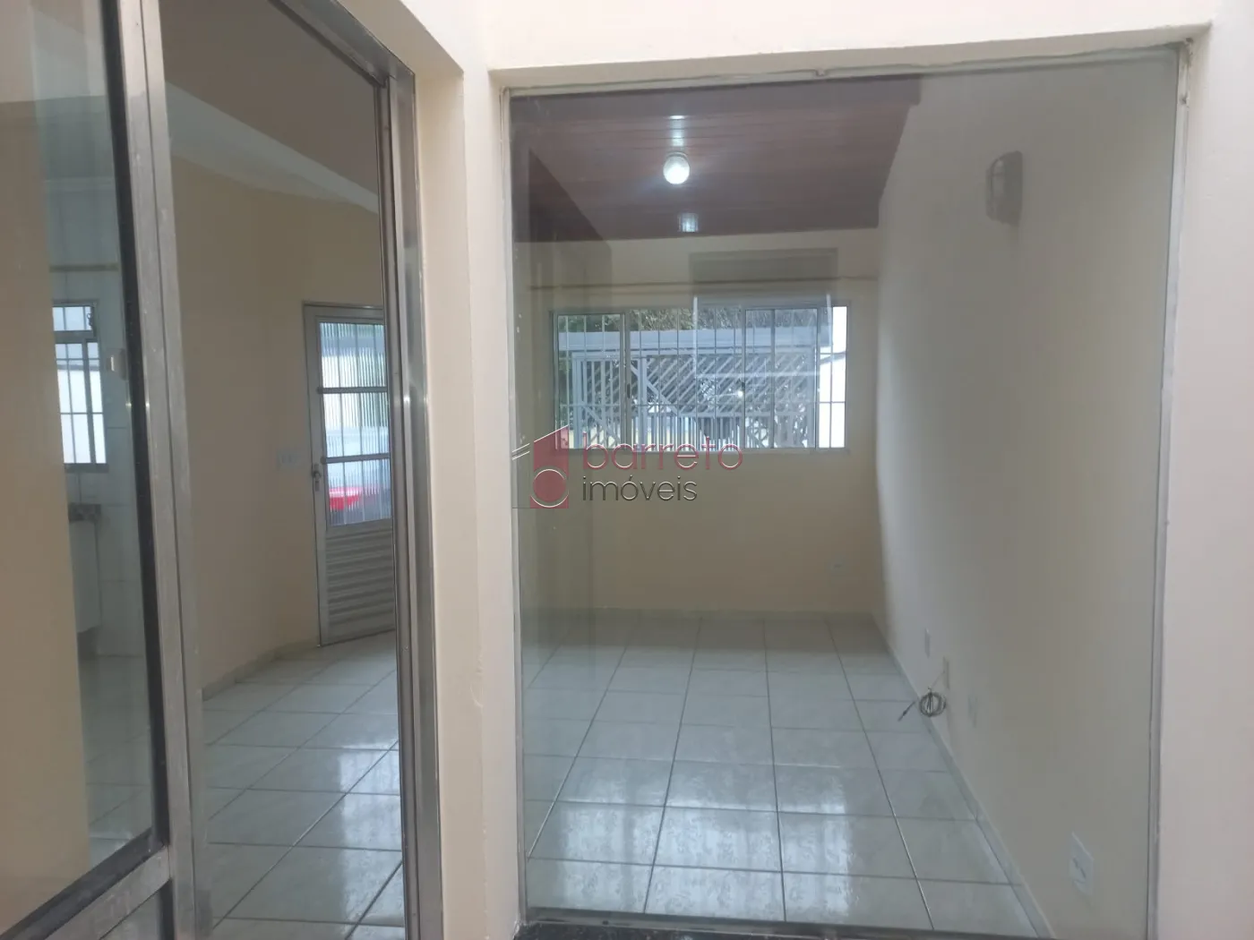 CASA PARA LOCAÇÃO E VENDA NO BAIRRO JARDIM SARAPIRANGA – JUNDIAÍ/SP
