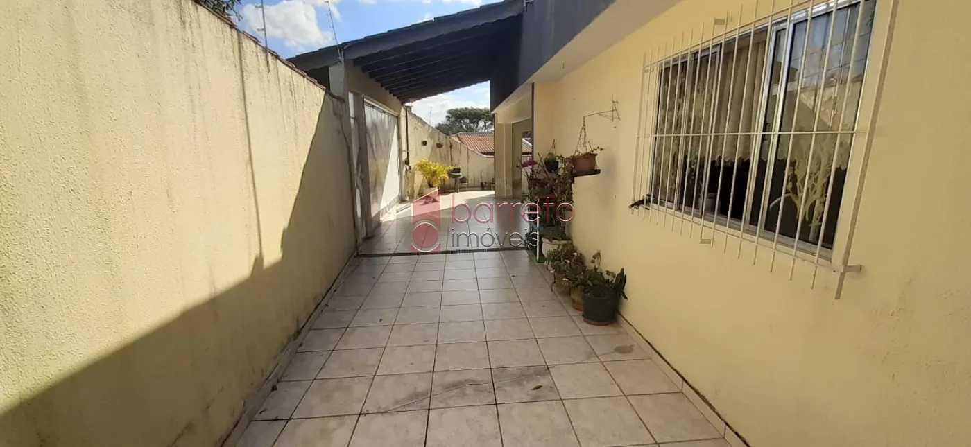 CASA TÉRREA COM EDÍCULA À VENDA NO BAIRRO ELOY CHAVES – JUNDIAÍ/SP