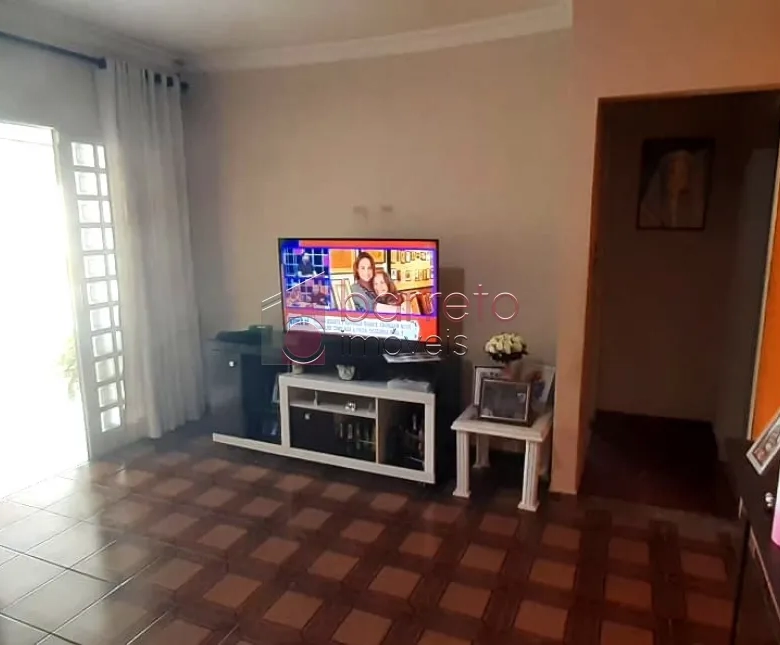CASA TÉRREA COM EDÍCULA À VENDA NO BAIRRO ELOY CHAVES – JUNDIAÍ/SP