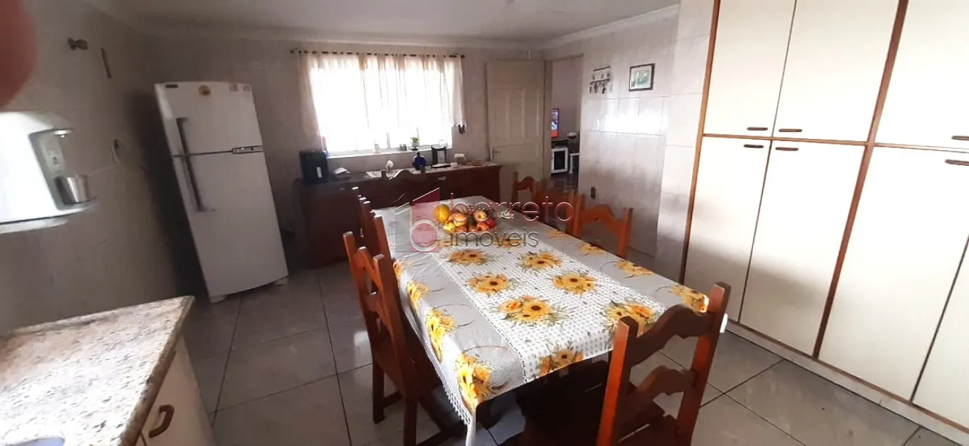 CASA TÉRREA COM EDÍCULA À VENDA NO BAIRRO ELOY CHAVES – JUNDIAÍ/SP