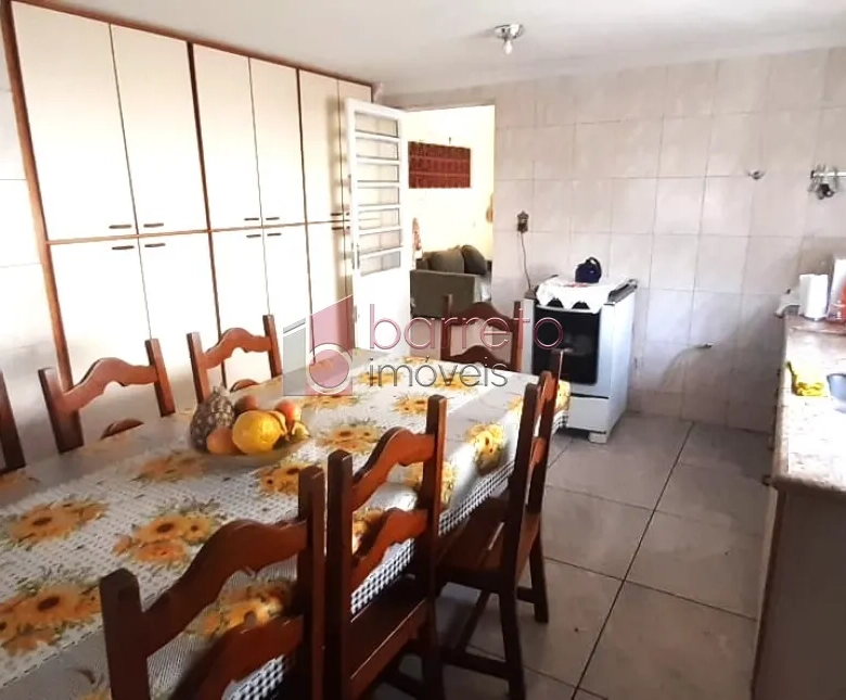 CASA TÉRREA COM EDÍCULA À VENDA NO BAIRRO ELOY CHAVES – JUNDIAÍ/SP
